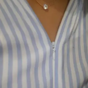 Kalung  Titanium Anti Karat Mewah dengan Liontin Berlian Zircon Bulat Elegan Simple Anggun Untuk Wanita