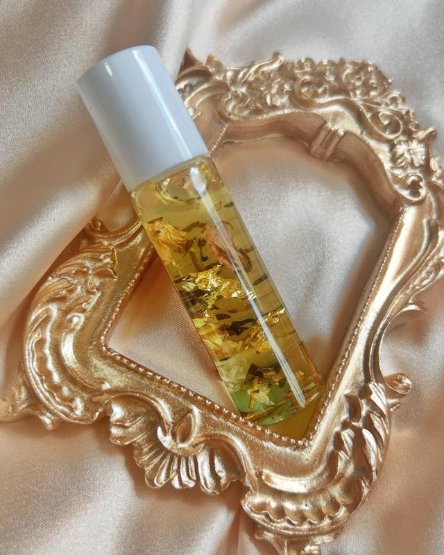 Product Introduction of Money Spell Oil - Blessed by Goddess Fortuna - Goddess Grimoire 3