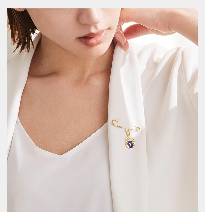Product Introduction of Circle Scarabe Brooch For Women Daily Party 5
