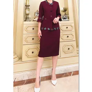 Setelan blazer kantor wanita modern . Blazer set rok wanita kantor