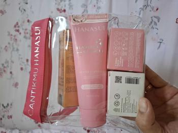Product Review of PAKET KOMPLIT HANASUI FLOWLESS GLOW 10 PENCERAH WAJAH  5 IN 1Hidrasi Kulit Kering Pemutihan Bebas Alkohol Meringankan Semua Jenis Kulit Kotoran Perawatan Melembutkan Cleansing Facial Niacinamide Hitam Licorice Mencerahkan Vitamin Cleanser  Membersihkan from Y**n 0