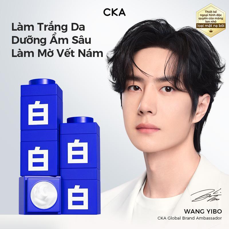 CKA mặt nạ ngủ dưỡng trắng dạng hũ nhỏ giúp da trắng sáng, giảm xỉn màu, mờ vết thâm nám và tăng độ săn chắc.