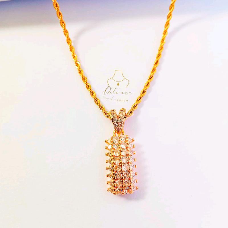 Kalung Titanium Plus Liontin Balok Permata Elegan dan Minimalis Awet di Pakai Harian Anti Luntur dan Karat Fashion Wanita Kekinian 2