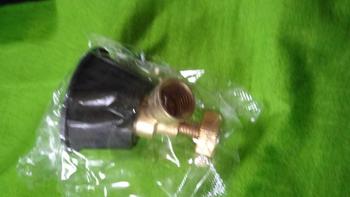 Product Review of Nozzle Sprayer Adjustable High Pressure Berkualitas Tinggi dari Kuningan tanpa garansi yellow from m**r m**n 0