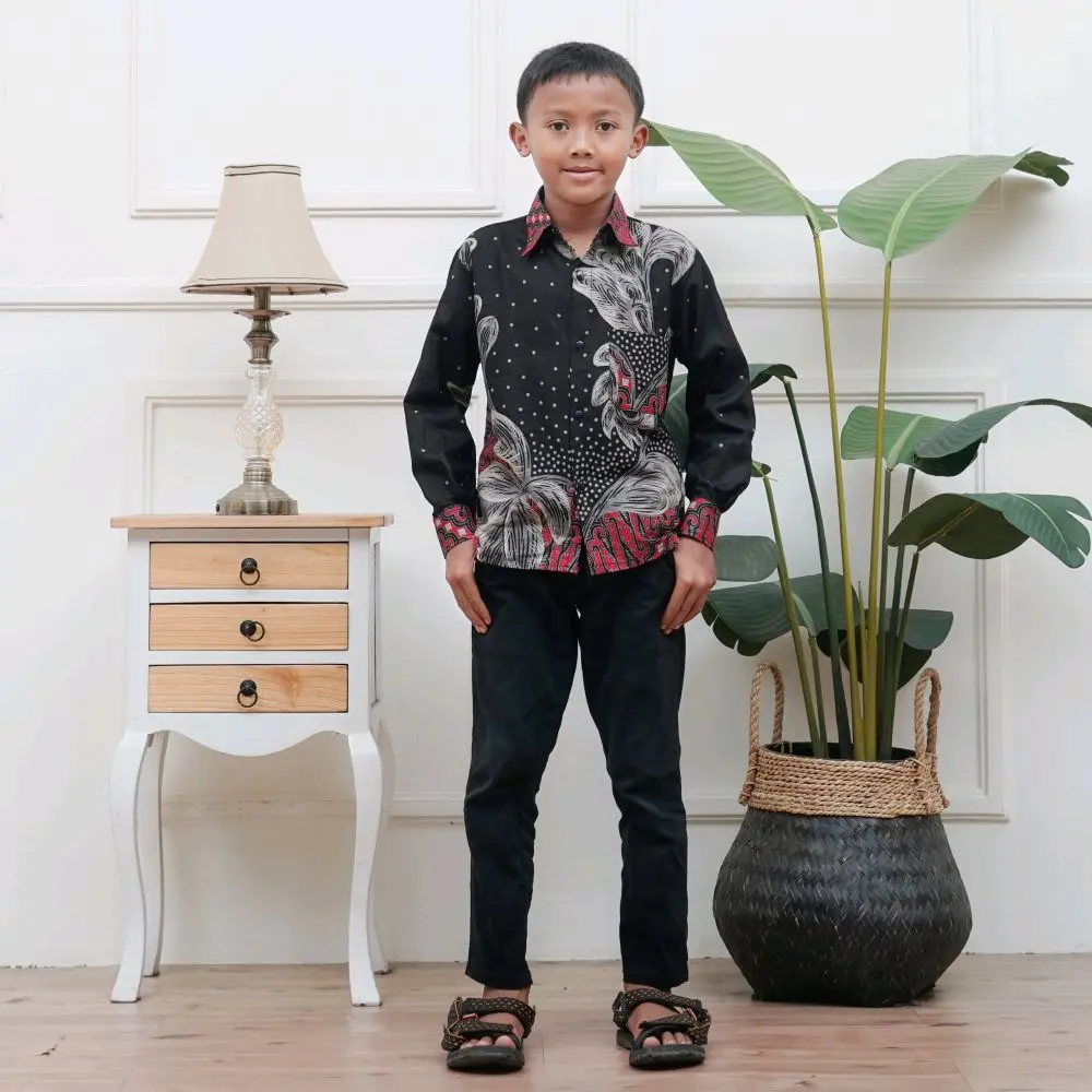 Kmj Anak Anggrek Hitam