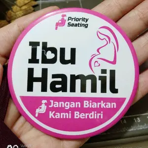 Pin Prioritas Ibu Hamil Saat di Tempat Umum