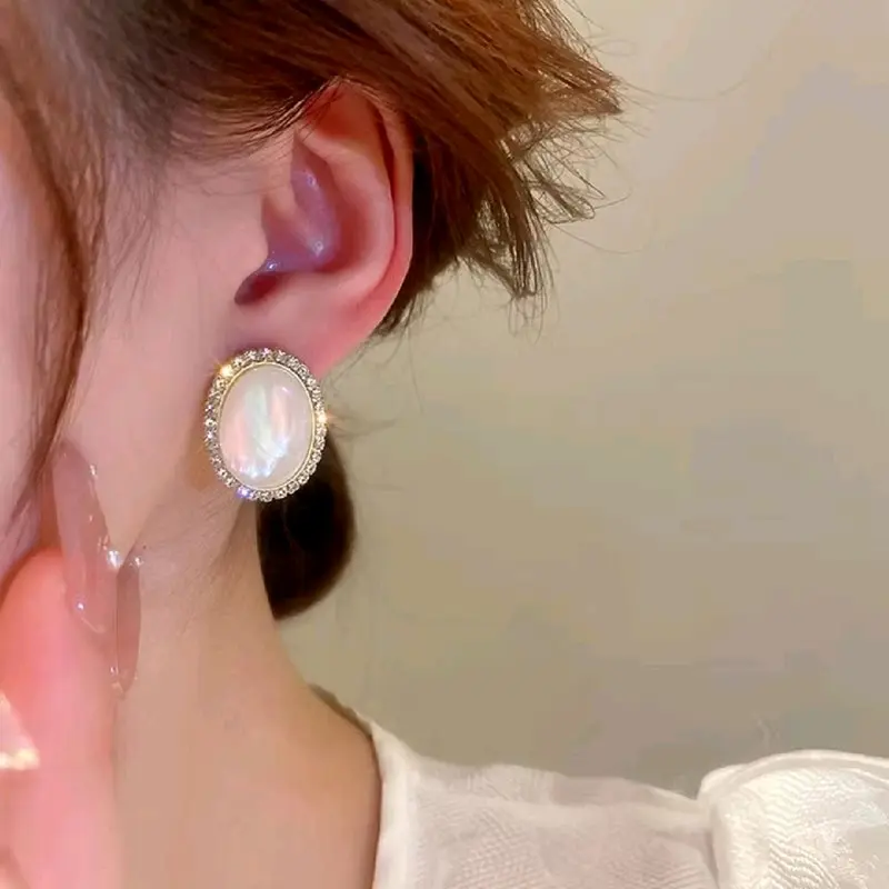 Bree Oval Zircon Stud Earrings Anting Tusuk Resin Model Giok Batu Stone Putih Fashion 2