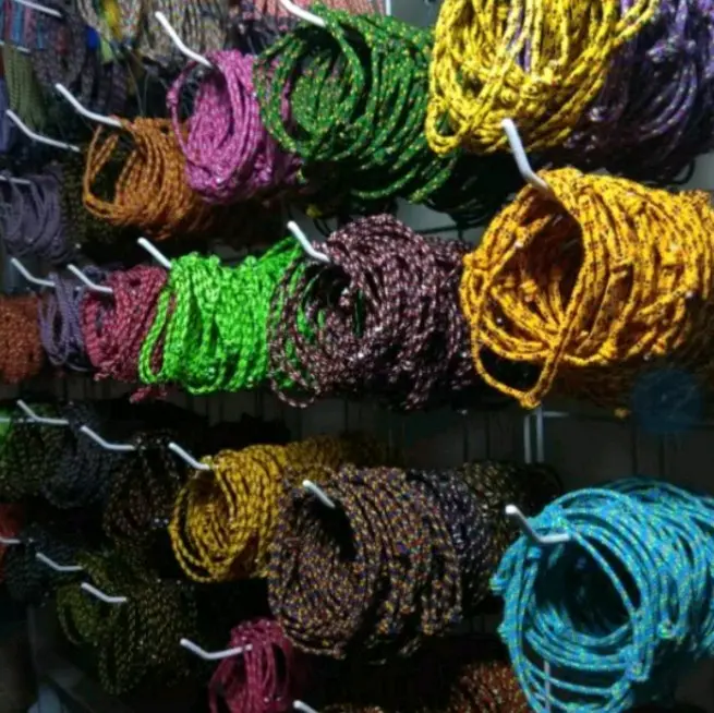 10.000 dapet 4pcs Rendom gelang pria & wanita Gelang trendy