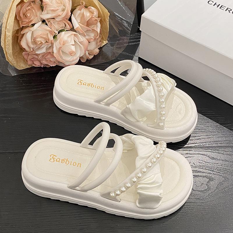 Dép Lê Hàng Mới Về Dành Cho Nữ Trang Phục Mùa Hè Phong Cách Thanh Lịch Thời Trang Phong Cách Người Nổi Tiếng Trên Internet Với Chà Sàn Ngọc Trai Đế Dày Thiết Kế La Mã Thích Hợp Mặc Hai Kiểu Dép Đi Biển Ngầu