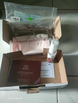 Product Review of [ DJAVA OPTIK ] Kacamata Ezra Normal s/d -4,00 Photocromic Eyewear Glasses Frame Lensa Antiradiasi from k**a 1