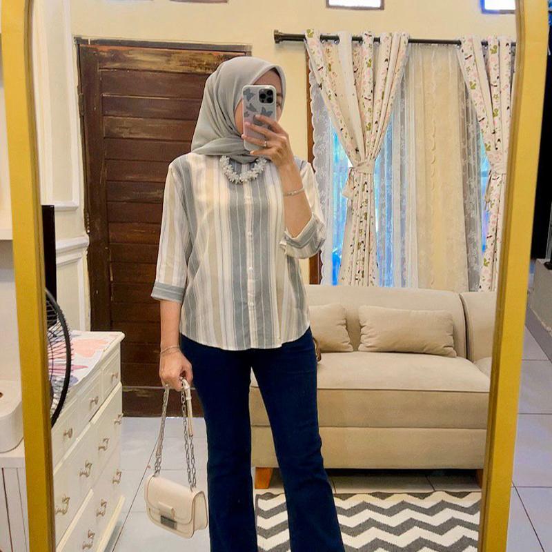 Kemeja Wanita Rayon Moltif Oversize / Daily Top Salur Lengan 7/8 Terbaru 4