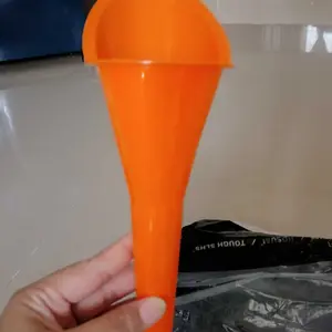 Corong Oli Panjang Minyak Bensin Radiator Bahan Plastik Multifungsi - 10008624