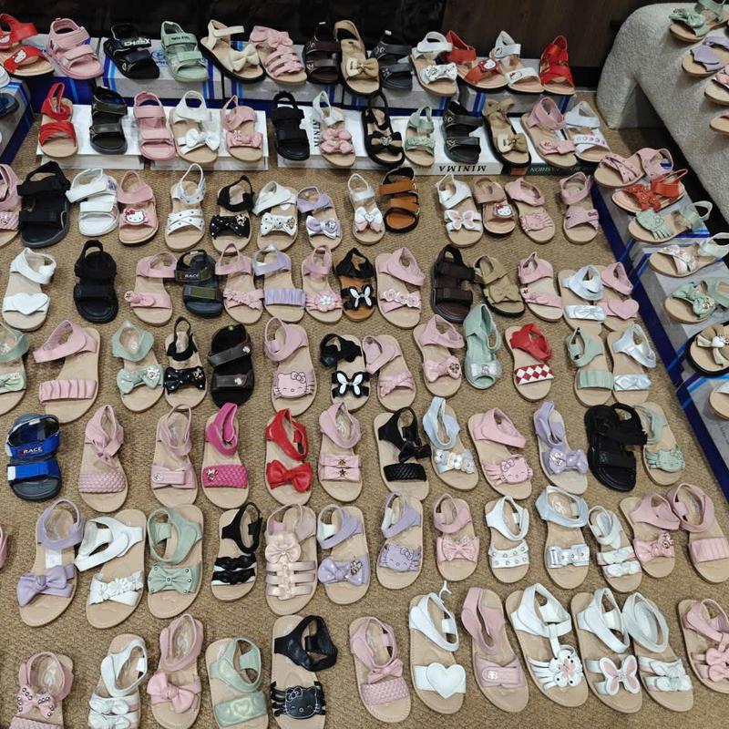    SALE CUỐI NĂM   GIÀY DÉP THỜI TRANG TRẺ EM ĐỒNG GIÁ 3 ĐÔI 100K 