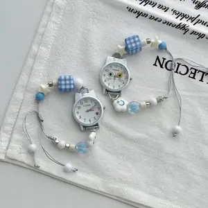 Jam Tangan Wanita Dengan Tali Gelang Kuarsa, Dilengkapi Dengan Dial Yang Imut Dan Tali Gelang Manik-manik Yang Dapat Disesuaikan Dengan Motif Kucing