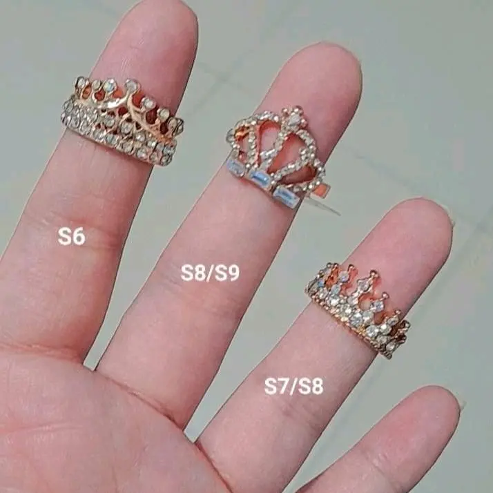 Cincin Mahkota Permata Elegan dan Mewah untuk Acara 0