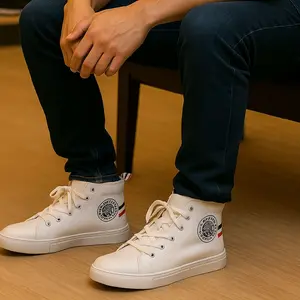 Sepatu Sneakers High Cut Putih Sport Fashion untuk Gaya Anda