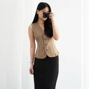 Vest Wanita Outer Korean Kekinian Rompi Luaran Wanita Terbaru Aesthetic Tanpa Lengan Atasan Hitam Panjang Katun Casual Top
