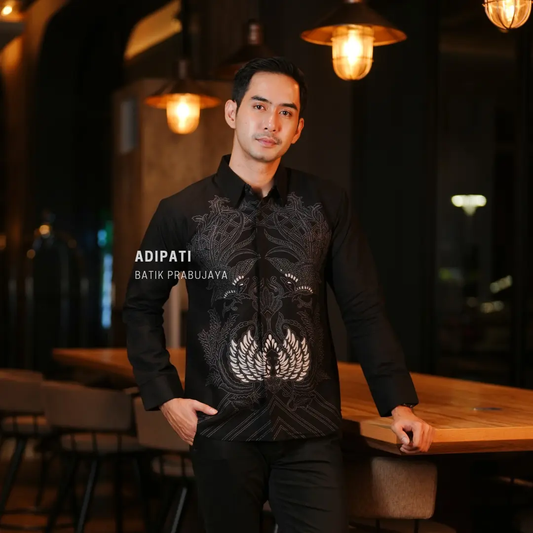 ADIPATI Baju Batik Pria Slimfit Premium Mewah Modern Lengan Panjang Full Furing Bahan Katun Halus Kondangan Kerja Pesta Hitam