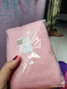 Product Review of Karsalabel Nara Pashmina Oval Kaos Rayon from O**h 0