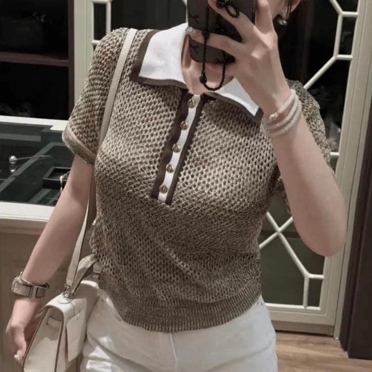 Áo len nữ cổ bẻ dệt lưới vàng nâu 5 khuy.