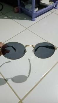 Product Review of Kacamata Hitam Wanita Fashion Oval ABL9000PR Full Set Box dan lap Sunglasses from L**p 0