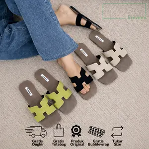 BREVINNI Kayla Flat Slip On Sandals || Sandal Slip On Flat Wanita || Sandal Flat Kasual Wanita || Comfort Slip-On Women Sandals