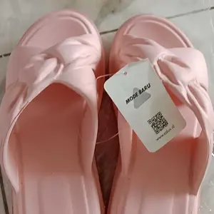 LushStep Sandal Wanita Kekinian Tali Silang  Flat Shoes Wanita Korea Desain Korea Super Nyaman