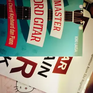 Buku Musik Belajar Bermain Gitar Otodidak