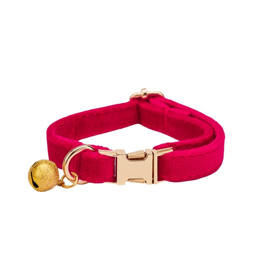 Collar Kucing Velvet Soft dengan Lonceng Emas & Buckle Ajustable | Soft Velvet Cat Collar with Gold Bell & Adjustable Buckle