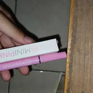 MINIPINK Dreamy Girl Eyeliner Cair Tip Tipis Hitam Halus Pigmented Waterproof Long Lasting MP006