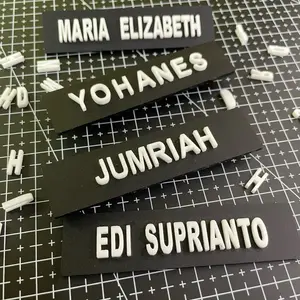 Nametag Timbul 3D Nama dada Model Baru - Magnet