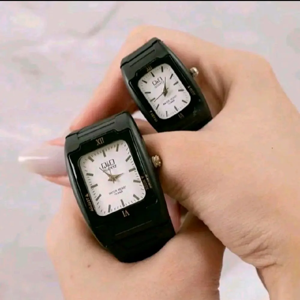 couple hitam dalam putih