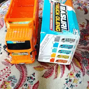 BASURI MAINAN ANAK TRUCK DUMP DAN POLISI OLENG LAMPU DAN LAGU BUMP AND GO PACKING BUBBLEWRAP TERMASUK BERSTANDAR SNI UNTUK ANAK 3+ TAHUN Baterai Bergerak
