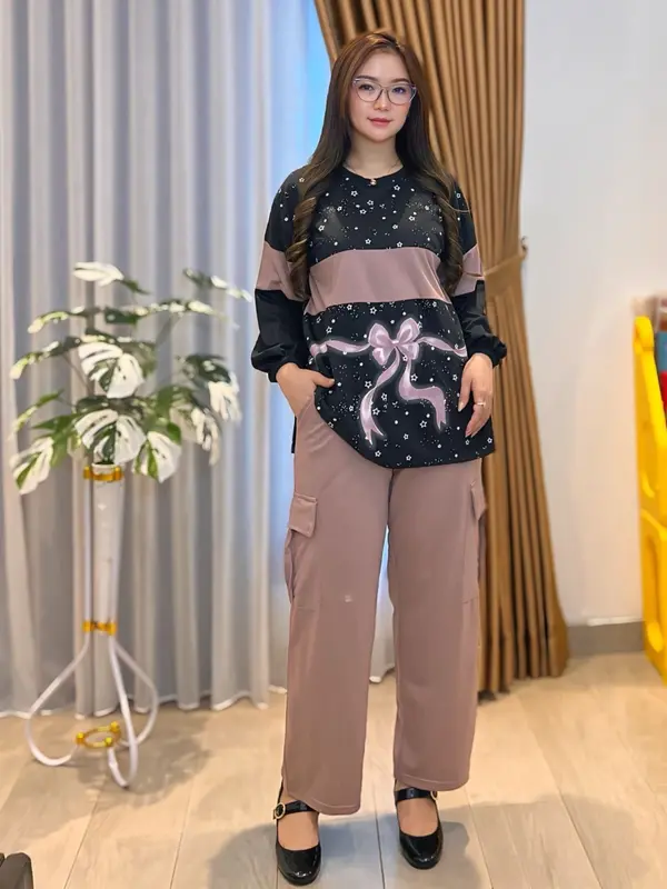 Setelan Cargo Lengan Panjang Oversize Terbaru LD 120 CM Setelan Wanita Atasan Lengan Karet dan Celana Cargo Fashion Muslim SR5632 5