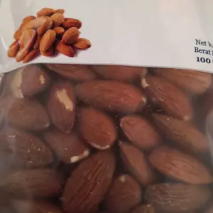 kacang Almond Utuh Panggang 100 Gram / Roasted Whole Almond - HAYS food kacang Snacks