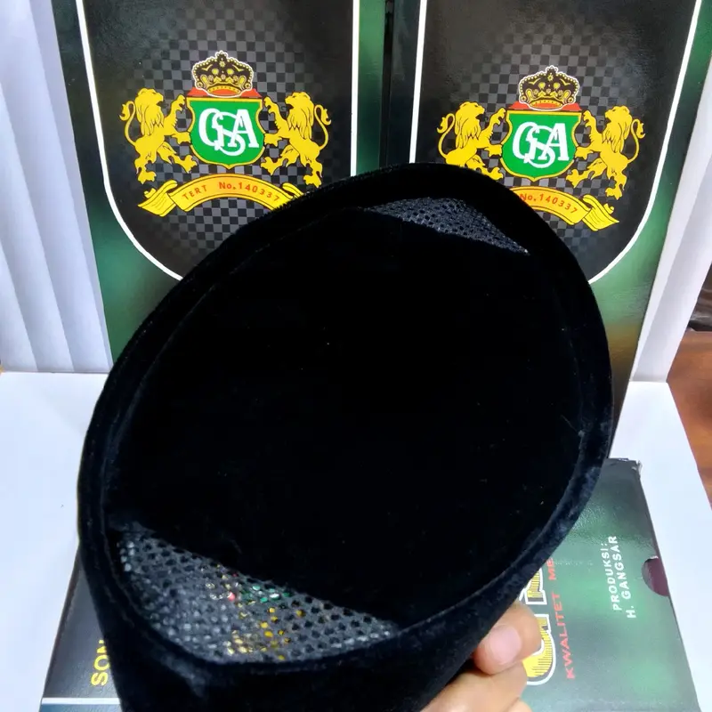 PECI SONGKOK KOPIAH HITAM GSA Bulu Lembut Nyaman peci songkok hitam 1