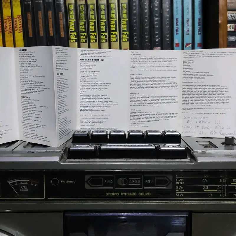 Kaset Pita - Color Me Bad - CMB - Radio Tape - Kaset - Radio - Pemutar Kaset - Retro - Classic - Nostalgia - Musik - Pop Barat 5