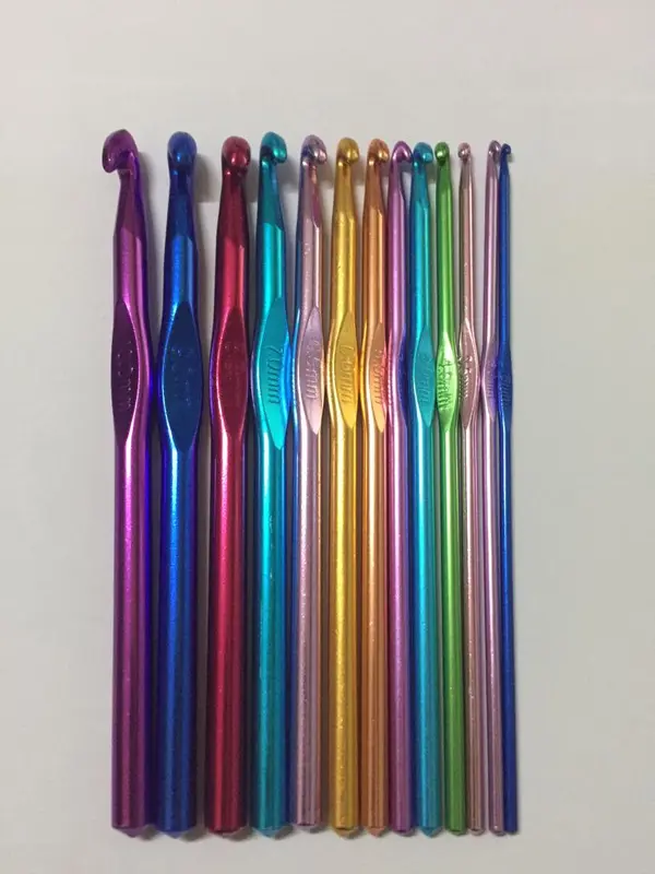 Hakpen (Jarum Rajut) Alumunium / Multicolor Crochet Hooks (10.0mm/9.0mm/8.0mm/7.0mm/6.5mm/6.0mm/5.5mm/5.0mm/4.5mm/4.0mm/3.5mm/3.0mm/2.5mm) 3