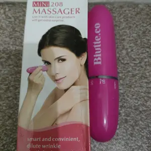 Face Lift and Eye Mini Massage Pen / Pena Pijat - mini 208 - Pink