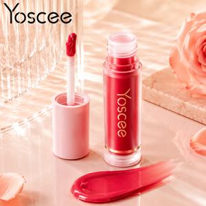 Yoscee Son bóng bền lâu màu sắc lâu phai, cảm giác nhẹ nhàng, giúp đôi môi căng mọng và mềm mịn, màu sắc bóng đẹp.
