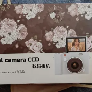 【Kado Hari Raya Kekinian】LUXARA 4K Digital Kamera 68MP Portable CCD Kamera Digital Vintage 2.4 inch 8X Zoom Compact Small Camera 180 Flip Screen Video Camcorder for Teens Adult Beginner Hadiah Lebaran【Gift stickers】Layar Foto Dslr Lcd V380 Smart