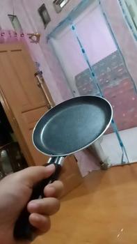 Product Review of Crepes Pan / Wajan Teflon Datar Gagang / Crepes Maker Kulit Lumpia Risol 16CM 18CM 20CM 22CM 28CM from M**a 3