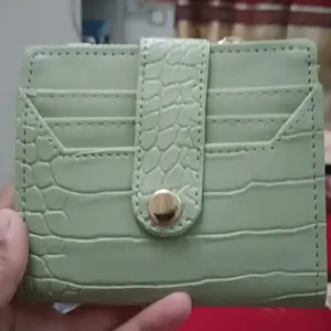 Dompet kartu xoya wallet / Dompet Wanita Gempita Wallet 11,5 x 9,5 - Dompet Croco Kancing cantik