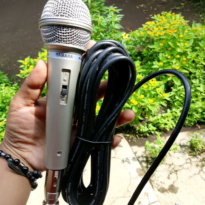 Mikrofon Kabel M200 dengan Kualitas Terbaik - Microphone 1