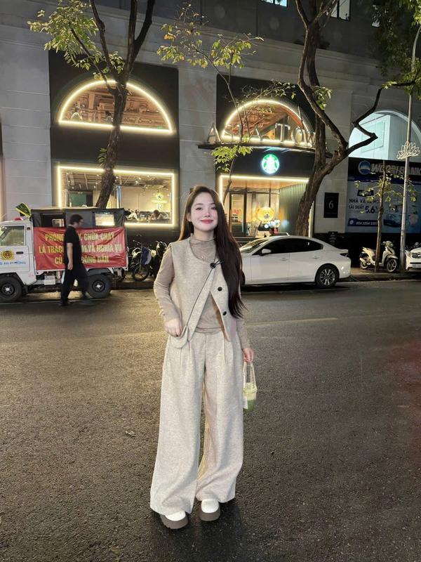    Tặng túi   Sét Bộ 3 Món : Áo Dạ Kèm Áo Giữ Nhiệt Kèm Quần Thụng Chất Dạ Ép Dầy Đẹp Dành Cho Nữ Sang Chảnh by T.LINH STORE 68 