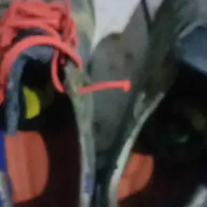 { BANGNI }Insole Sepatu Antibakteri & Anti Bau – Sol Olahraga Orthopedic Breathable Empuk untuk Pria Wanita Sneakers dan Premium Insolen