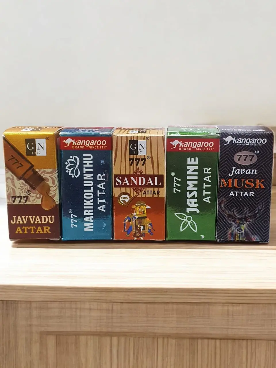 Kangaroo 777 Attar Javvadu/Sandal/Marikolunthu 3ml