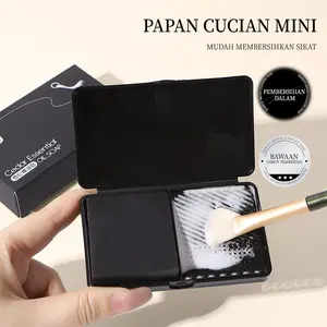 Huatangzhu-Dirancang untuk membersihkan kuas rias, spons rias, puff bedak, dan alat rias lainnya. Membersihkan kuas dan peralatan dengan mudah berkat desain papan cucian kecilnya