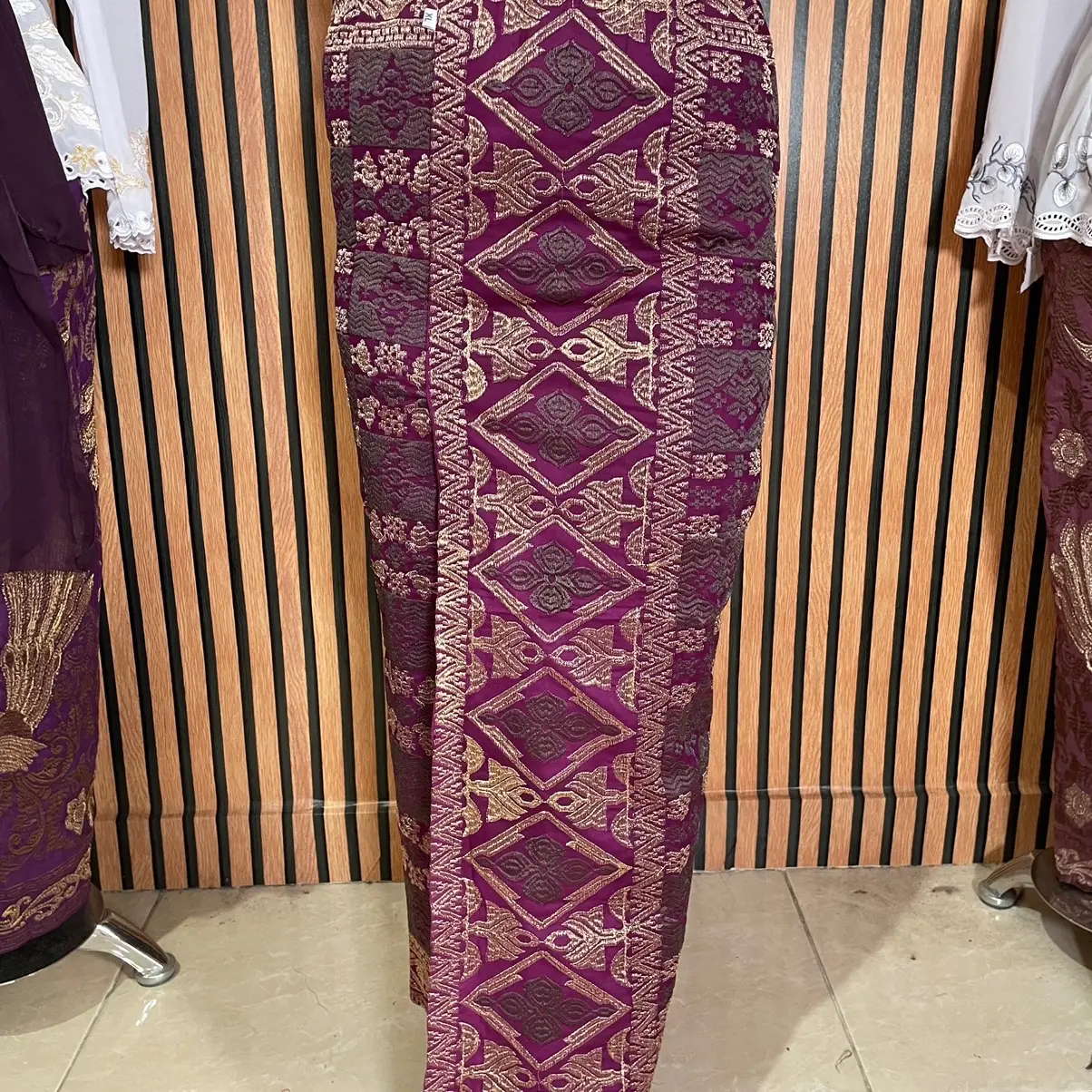 Kamen Bordir Motif Catur Lasem baju tradisional