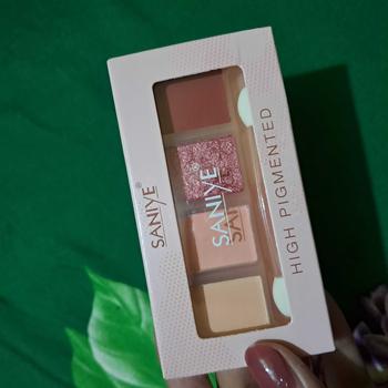 Product Review of ❤ SehatAyu ❤SANIYE HIGH PIGMENTED 4 COLORS EYESHADOW PALETTE from a**i 0